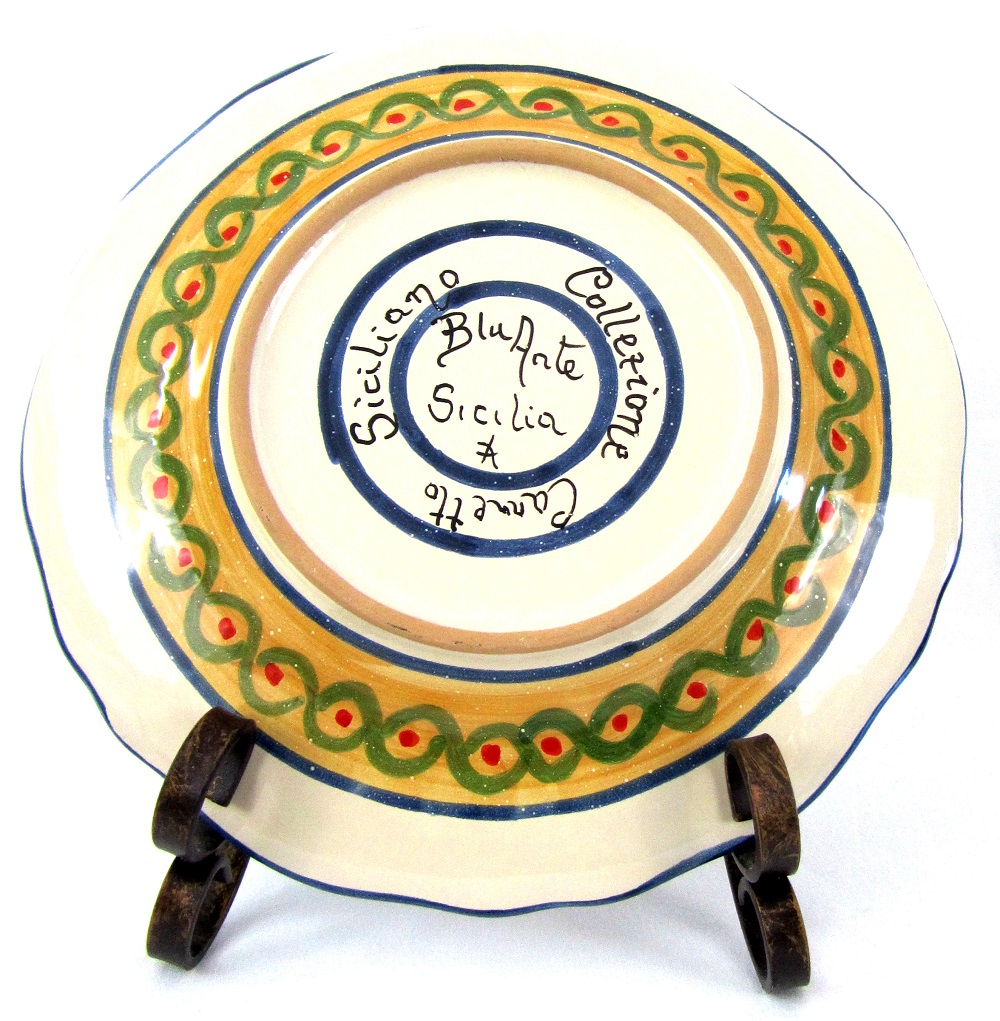 Piatto triangoli 26 cm (cod. CA65) ca65b 600x613 - Piatto triangoli 26 cm (cod. CA65)
